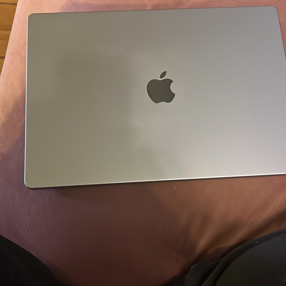 Apple MacBook - Silver